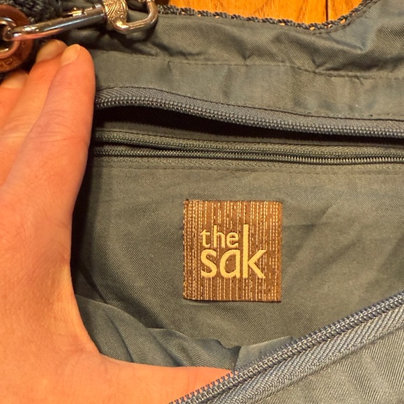 Stylish Gray Handwoven Bag - Picture 7 of 13